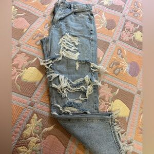 Women’s Distressed Light Blue AE Jeans
